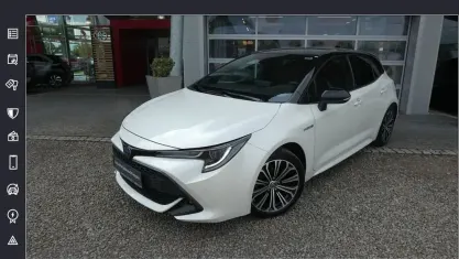 Gebraucht Toyota Corolla Team 122 PS (89 kW) 2020 Novaweiß perleffekt/schwarz Limousine