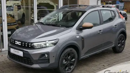 Neu Dacia Sandero Extreme 110 PS (80 kW) 2026 Dolomitgrau metallic Limousine