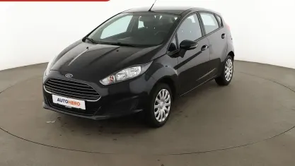 Używany Ford Fiesta Trend 82 KM (60 kW) 2015 Czarny Sedan/Limuzyna