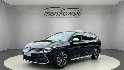 Gebraucht VW Golf Alltrack 200 PS (147 kW) 2023 Deep black perleffekt Kombi