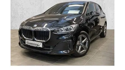 Gebraucht BMW 218 150 PS (110 kW) 2023 Schwarz Van / Kleinbus