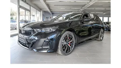 Schwarz Neu 2026 BMW 540 M Sport Kombi | 86.599 € (Fairer Preis)