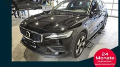Gebraucht 2023 Volvo V60 CC Plus Kombi | 36.990 € (Guter Preis)