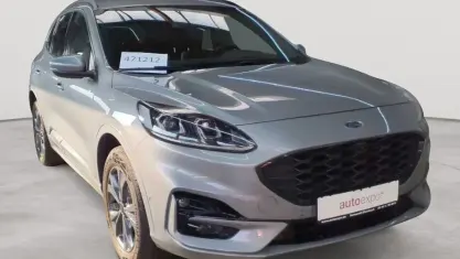 Gebraucht Ford Kuga ST-Line X 152 PS (111 kW) 2022 Solar silver metallic SUV