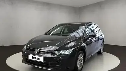 Gebraucht VW Golf Life 116 PS (85 kW) 2026 Uranograu Limousine