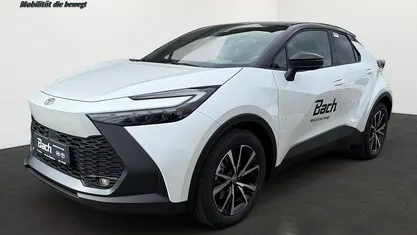Weiß Gebraucht 2024 Toyota C-HR Team SUV | 35.160 € (Fairer Preis)