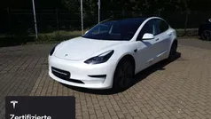 Weiß Gebraucht 2021 Tesla Model 3 Limousine | 24.400 € (Fairer Preis)