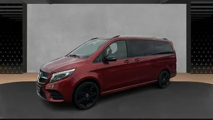 Gebraucht Mercedes V300 Avantgarde Edition 237 PS (174 kW) 2021 Rot Van / Kleinbus