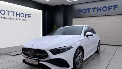 Gebraucht Mercedes A250 AMG line 238 PS (175 kW) 2024 Polarweiss Limousine