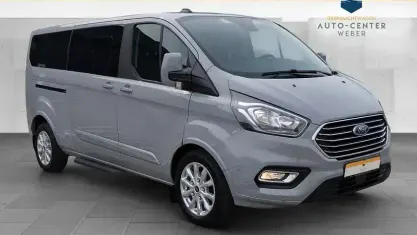 Gebraucht Ford Tourneo Custom Titanium X 170 PS (125 kW) 2023 Fancygrau Van