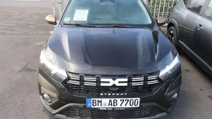 Gebraucht 2025 Dacia Sandero Extreme Kleinwagen | 18.990 € (Fairer Preis)