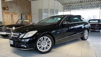 Gebraucht Mercedes E350 231 PS (169 kW) 2010 Obsidianschwarz – metalliclack Cabrio