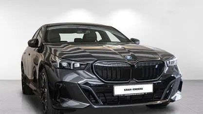 Gebraucht 2025 BMW i5 Comfort Edition Limousine | 94.410 €