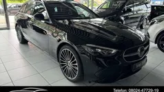 Obsidianschwarz Gebraucht 2023 Mercedes C200 AMG Kombi | 39.850 € (Fairer Preis)