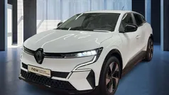 Weiß Gebraucht 2022 Renault Mégane Evolution Limousine | 23.911 € (Guter Preis)