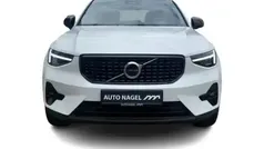 Weiß Gebraucht 2024 Volvo XC40 Ultra SUV | 39.700 € (Fairer Preis)