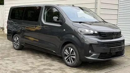 Gebraucht 2025 Peugeot Traveller Premium Van / Kleinbus | 44.490 € (Fairer Preis)