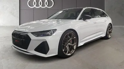 Gebraucht 2025 Audi RS6 Performance Kombi | 192.914 €