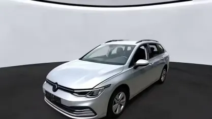 Gebraucht VW Golf VIII Life 116 PS (85 kW) 2024 Schwarz Kombi