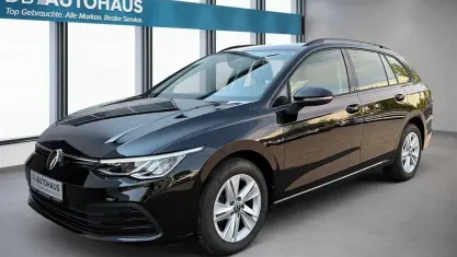 Gebraucht VW Golf VIII Life 116 PS (85 kW) 2024 Schwarz Kombi
