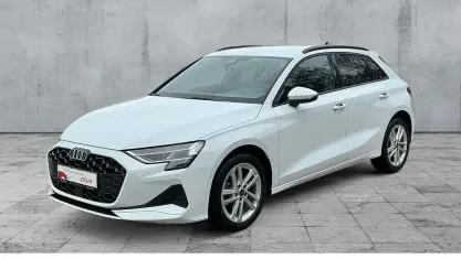 Używany Audi A3 Advanced 116 KM (85 kW) 2025 Biały Sedan/Limuzyna