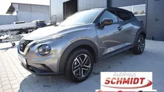 Gun metallic/dach black Gebraucht 2025 Nissan Juke N-Connecta SUV | 23.490 € (Fairer Preis)