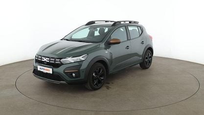 Używany Dacia Sandero Extreme 91 KM (66 kW) 2024 Zielony Sedan/Limuzyna