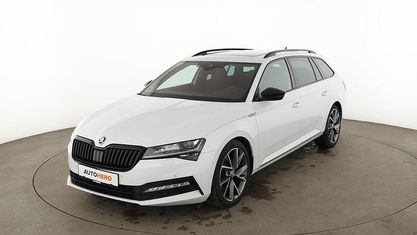 Używany Skoda Superb SportLine 190 KM (139 kW) 2020 Biały Kombi