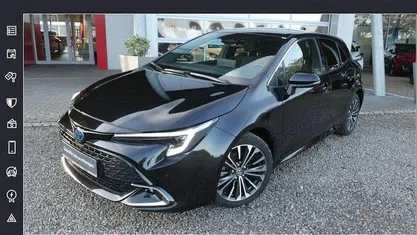 Mysticschwarz mica (metallic) Gebraucht 2023 Toyota Corolla Team Limousine | 26.900 € (Fairer Preis)