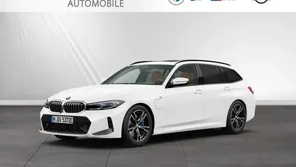 Second-hand BMW 330e M Sport 292 CP (214 kW) 2025 Alb Break