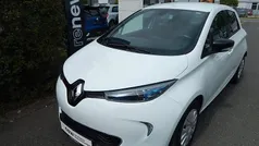 Weiß Gebraucht 2017 Renault Zoe Intens Kleinwagen | 6.480 € (Guter Preis)