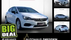 Schneeweiss Gebraucht 2021 Opel Astra Limousine | 14.450 € (Guter Preis)