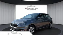 Graphitegrau metallic Gebraucht 2024 Skoda Fabia Selection Kleinwagen | 21.990 € (Fairer Preis)