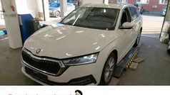 Weiss Gebraucht 2023 Skoda Octavia Style Kombi | 19.977 € (Fairer Preis)
