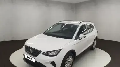 Gebraucht Seat Arona 110 PS (80 kW) 2023 Nevada weiß metallic SUV