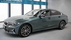 Blau Gebraucht 2020 BMW 330e Luxury Line Limousine | 30.470 € (Guter Preis)