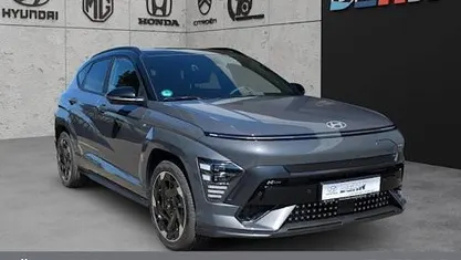 Gebraucht Hyundai Kona N Line 150 kW (204 PS) 2025 Ecotronic grey/abyss black SUV