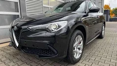 Nero vulcano Gebraucht 2019 Alfa Romeo Stelvio Super SUV | 29.990 € (Fairer Preis)
