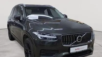 Gebraucht Volvo XC90 Momentum 235 PS (172 kW) 2021 Pine grey metallic SUV