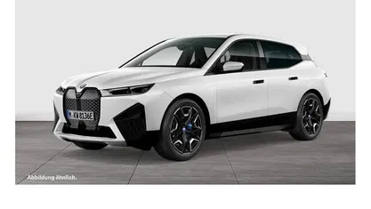 Usata BMW iX Sport Line 239 kW (326 CV) 2024 Bianco SUV