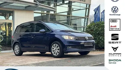 Gebraucht 2022 VW Touran Comfortline Van / Kleinbus | 29.250 € (Fairer Preis)