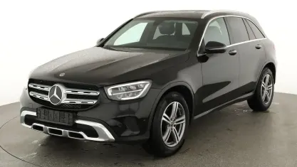 Gebraucht Mercedes GLC200 163 PS (119 kW) 2021 Schwarz SUV
