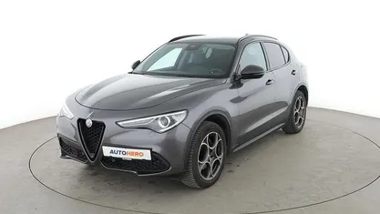 Grau Gebraucht 2020 Alfa Romeo Stelvio Tech Edition SUV | 26.100 € (Guter Preis)