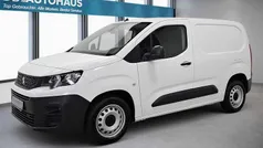 Gebraucht 2021 Peugeot Partner Premium Van / Kleinbus | 13.360 € (Fairer Preis)