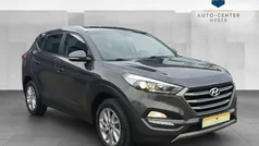 Braun (metallic) Gebraucht 2016 Hyundai Tucson Intro Edition SUV | 15.790 € (Fairer Preis)