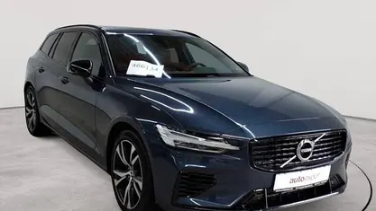 Gebraucht Volvo V60 R-Design 253 PS (186 kW) 2021 Kombi