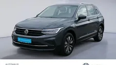 Delfingrau metallic Gebraucht 2024 VW Tiguan Move SUV | 34.450 € (Guter Preis)