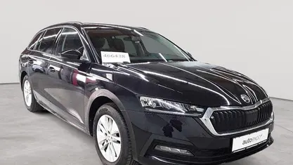 Gebraucht Skoda Octavia Ambition 150 PS (110 kW) 2022 Blackmagic perleffekt Kombi