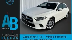 Weiß Gebraucht 2023 Mercedes A200 Limousine | 26.890 € (Guter Preis)