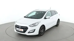 Weiß Gebraucht 2017 Hyundai i30 Trend Kombi | 12.090 € (Fairer Preis)